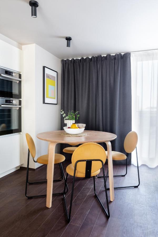 Turnkey I Central Apartment With Terrace Praag Buitenkant foto