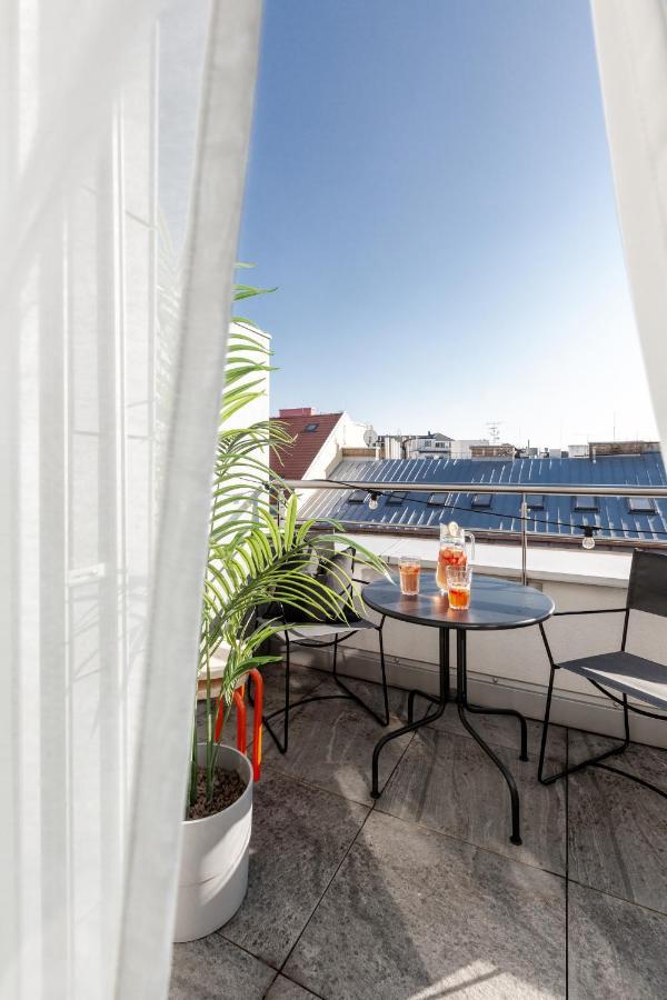 Turnkey I Central Apartment With Terrace Praag Buitenkant foto