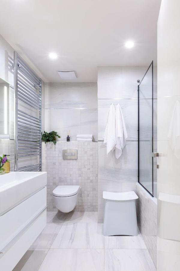 Turnkey I Central Apartment With Terrace Praag Buitenkant foto